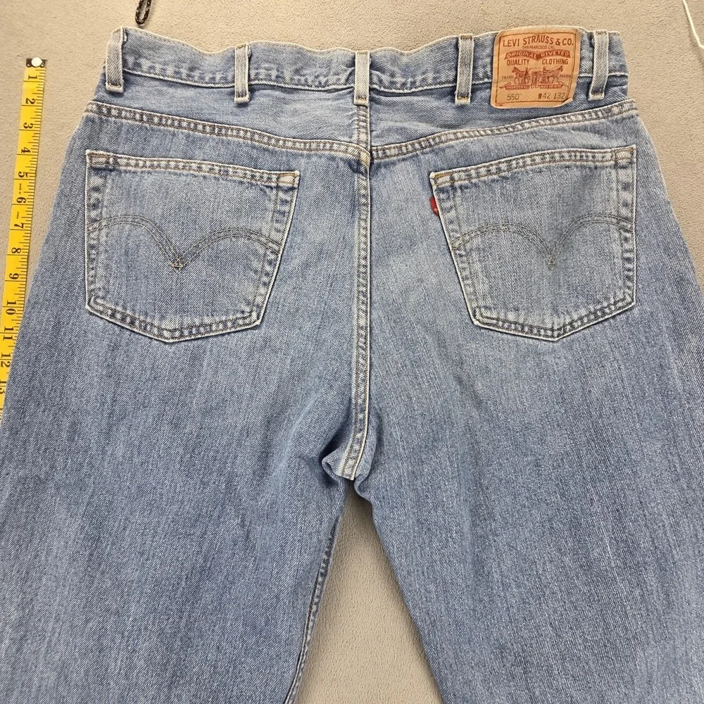 Levis‎ 550 Jeans Mens Blue Relaxed Light Wash Zip Fly Fits 38x30